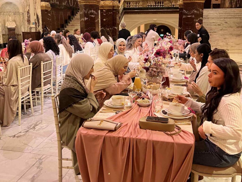 Diversiteit Ramadan Iftar bedrijfsfeest